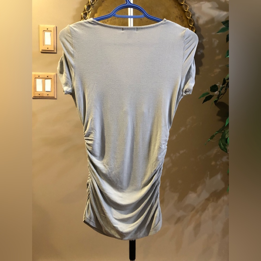 Grey top - Picture 2 of 2